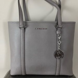 Authentic Michael Kors Gray Tote ✨